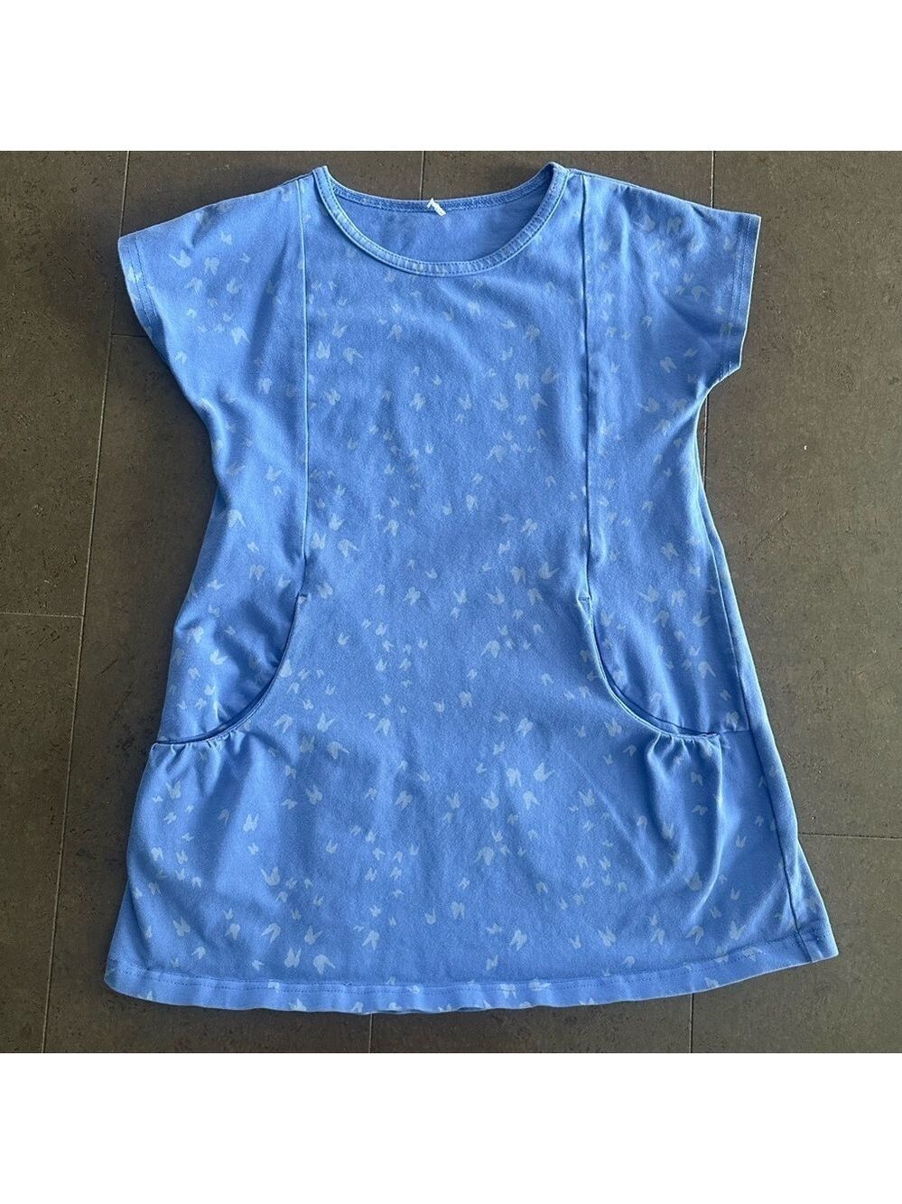 Peekaboo beans tunic size 5